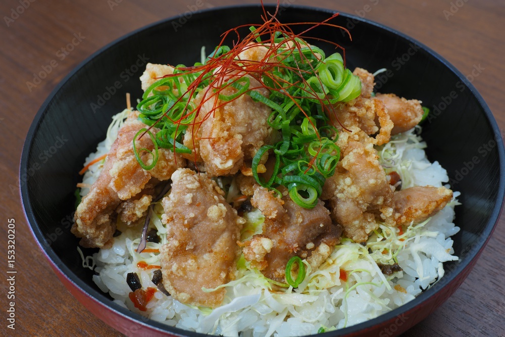 唐揚げ丼 唐揚げ丼