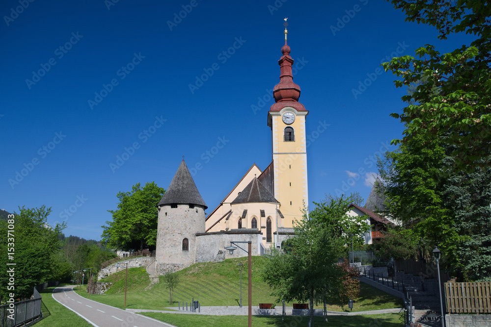 Parish Church of Saint Peter and Paul in Tarvisio: an example of an Alpine fortified church

