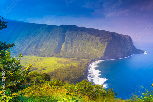 View of the outcrop and ocean