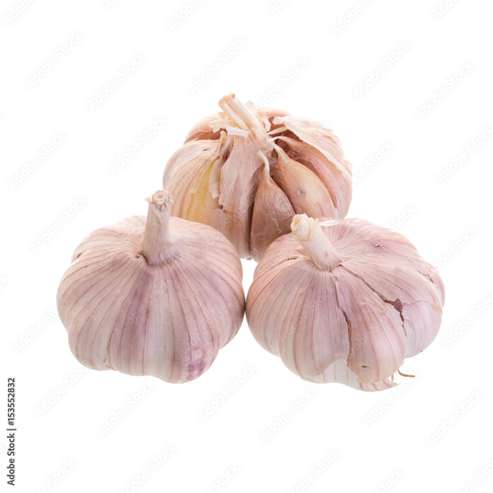 Obraz premium Garlic isolated on a white background