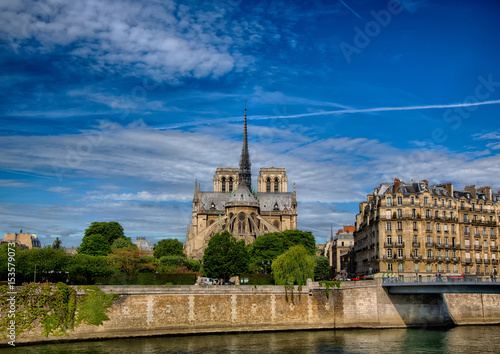 Backview of the Cathedral Notre Dame and river Seine at the Ile de la Cité at Paris © 5-Birds Photograpy