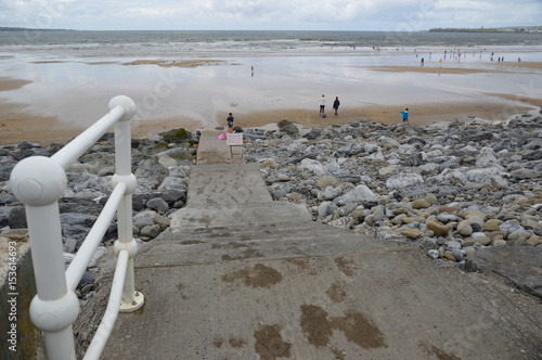 passaggio per andare in spiaggia photo