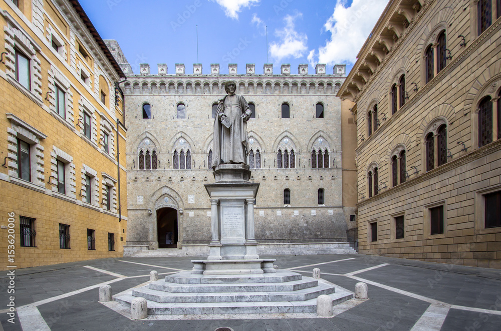 Statue of Sallustio Bandini, Siena, Italy
