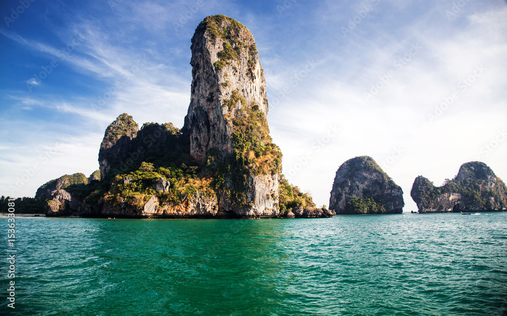 Naklejka premium limestone formations in the Adaman sea, Thailand