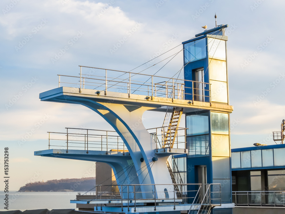 Fototapeta premium High diving tower