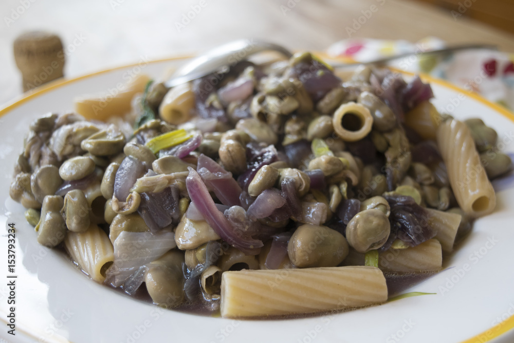 pasta with broad beans and onions pasta with broad beans and onions