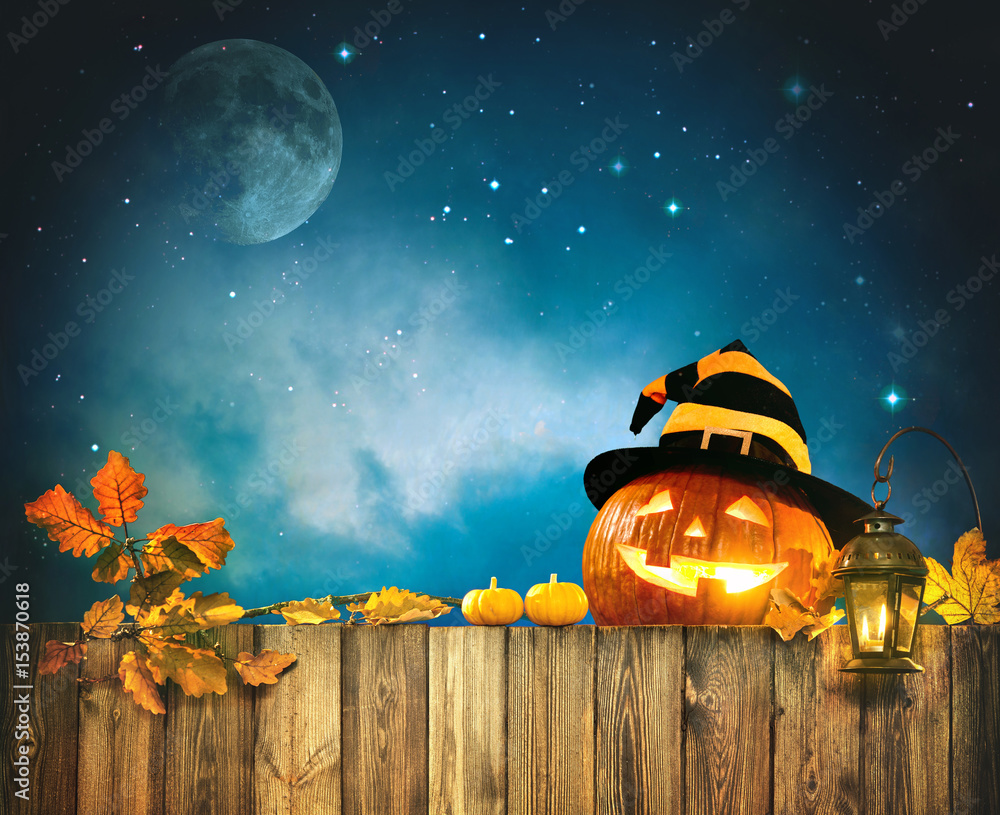 Fototapeta premium Halloween pumpkin head jack lantern