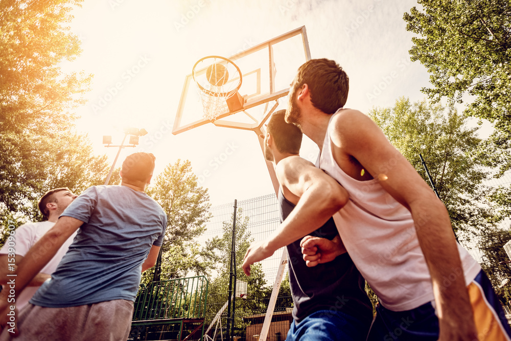 Naklejka premium Good Basketball Game