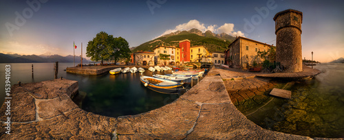 Porticciolo di Cassone photo