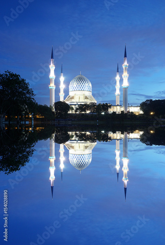 Photos Shah Alam Mosque. Beauty reflection.