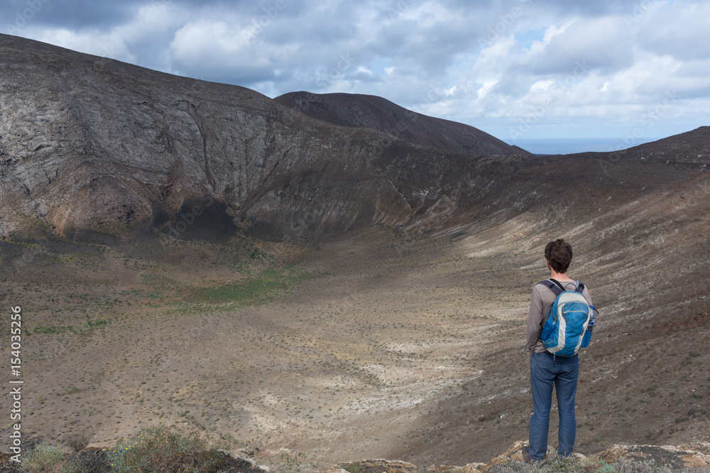 Randonnée au sommet du volcan Caldera blanca, Lanzarote, Canaries
