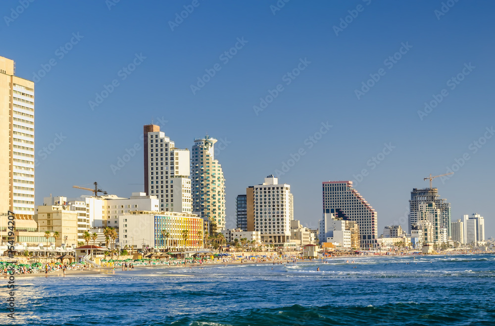 Obraz premium Sunny day at central public beach in Tel-Aviv, Mediterranean seashore