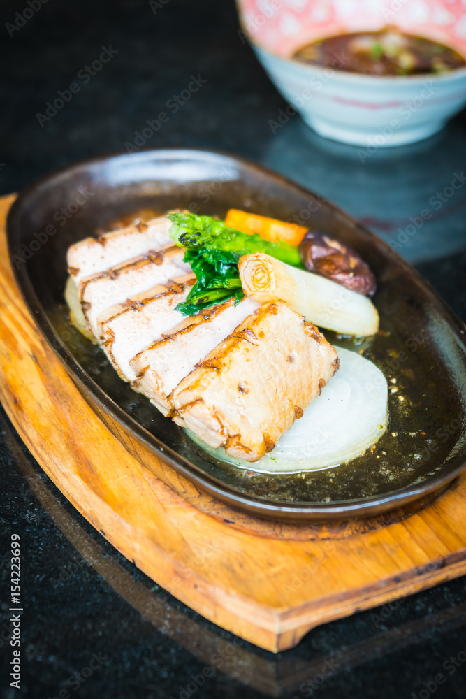 Tuna meat steak Tuna meat steak