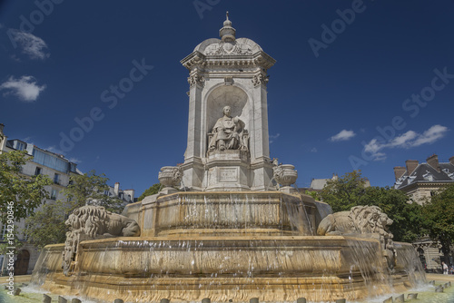 The Fontaine des Orateurs-Sacré in place Saint-Sulpice © David Henry