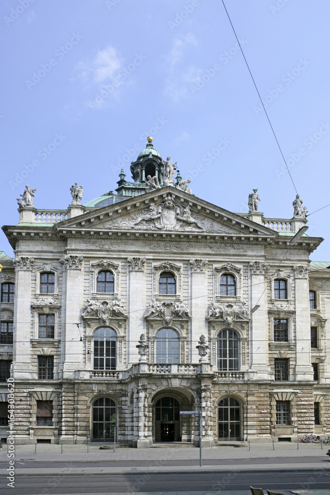 Justizpalast palace of justice with the district court and court of appeal on Karlsplatz square, Stachus, downtown, Munich, Upper Bavaria, Bavaria, Germany, Europe, 29. April 2007