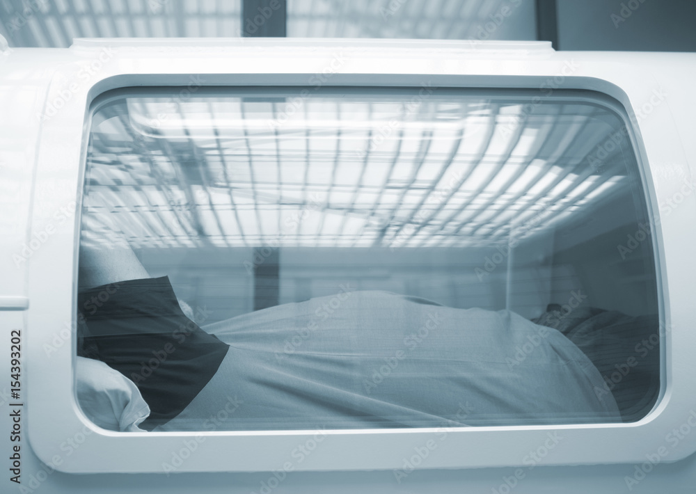 Obraz premium Hyperbaric oxygen tank chamber