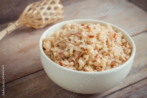 Brown rice in bowl