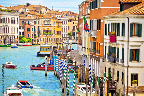 Colorful architecture of Venezia Canal Grande © xbrchx