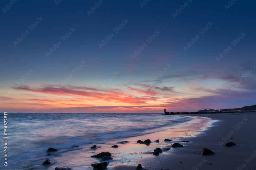 Nach Sonnenuntergang am Strand