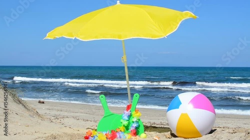 Wallpaper Mural Summer objects on the sand Torontodigital.ca