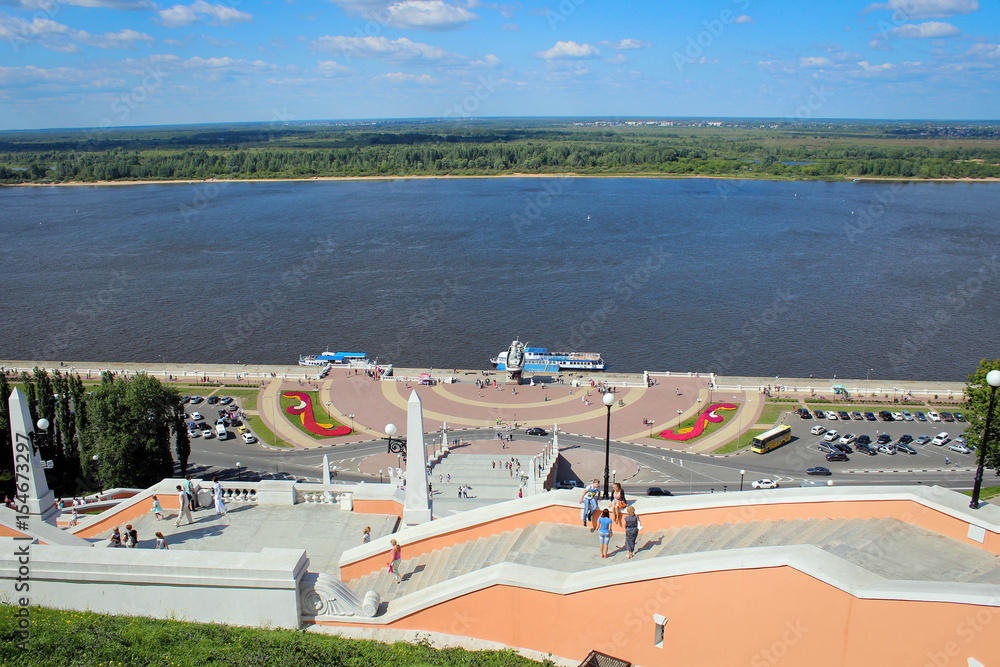 Fototapeta premium Вид на реку Волгу с Чкаловской лестницы, Нижний Новгород, Россия