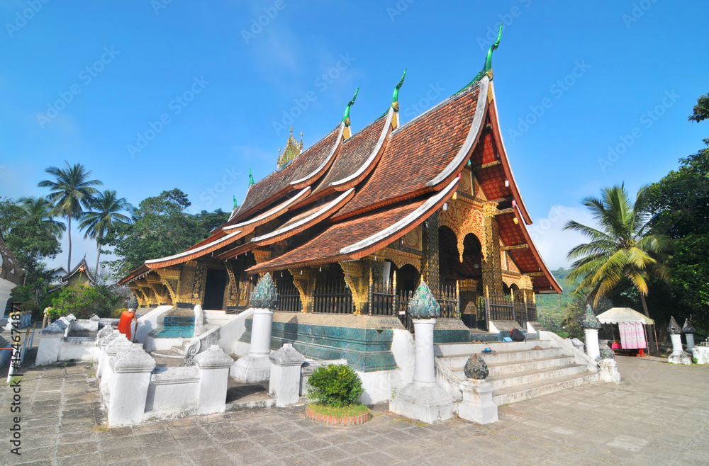 Buddhist  temple Wat Xieng Thongratsavoravinanh in Luang Prabang in Laos.
