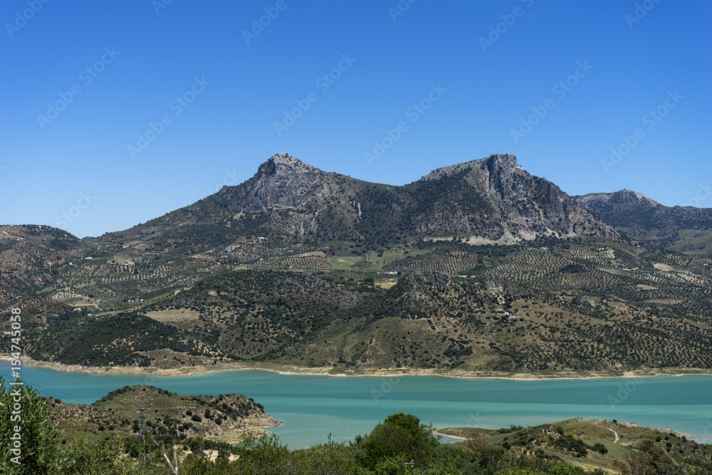 parque natural de Grazalema, paraje del embalse de Zahara de la sierra y tajo algarín, Andalucía