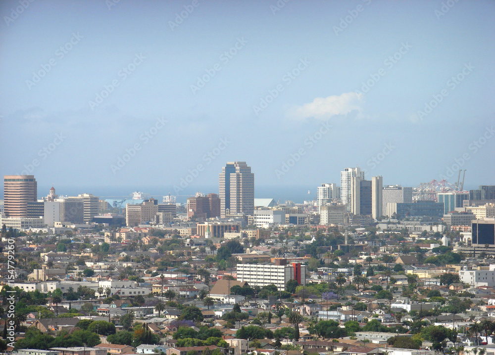 Fototapeta premium hazy and smoggy Long Beach California