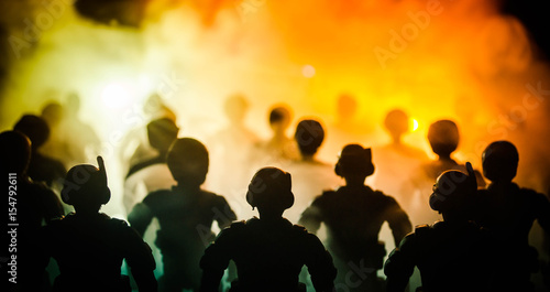 Εκτύπωση καμβά Anti-riot police give signal to be ready