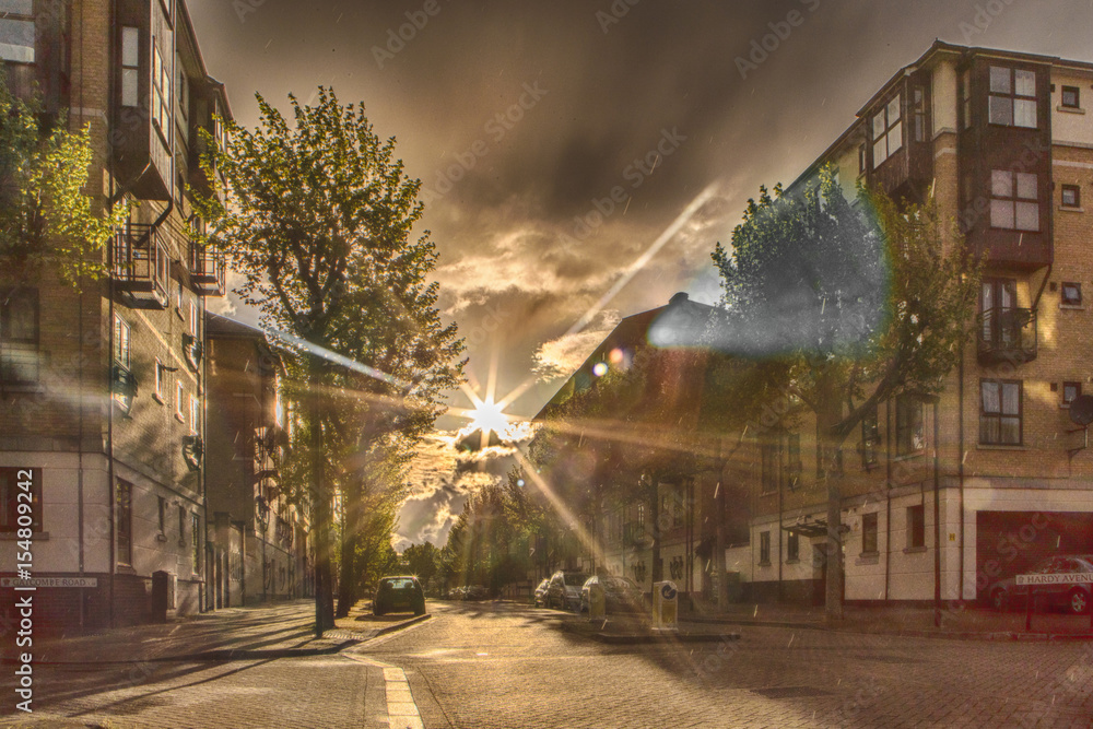 wenn die Sonne gegen den Regen kämpft wenn die Sonne gegen den Regen kämpft