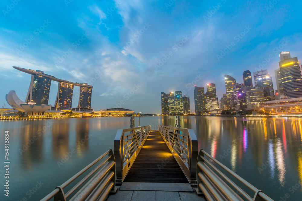 SINGAPORE-February 1, 2017 : landscape of marina bay in Singapore at night
