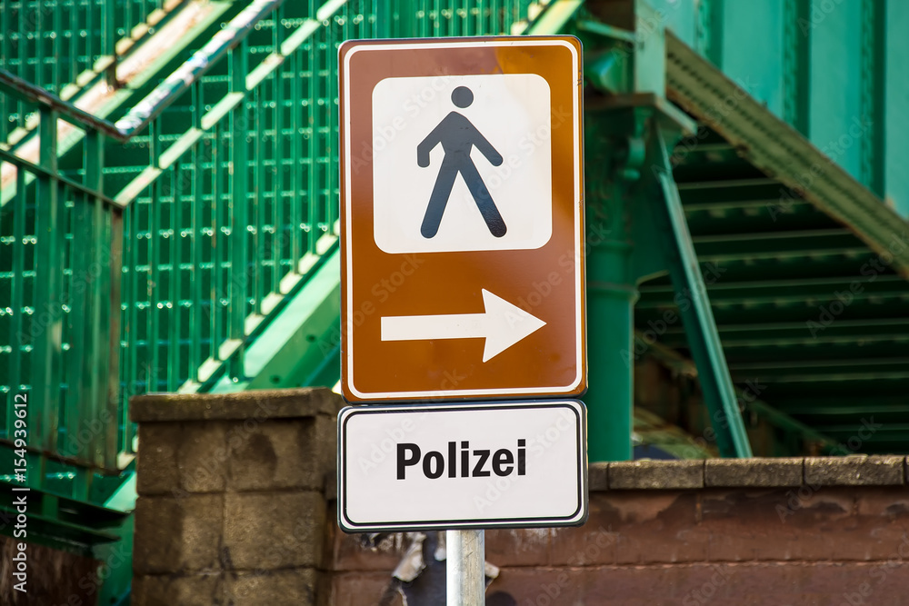 Schild 224 - Polizei