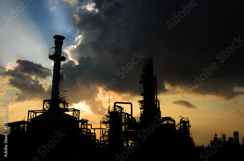 silhouette petrochemical industrial plant