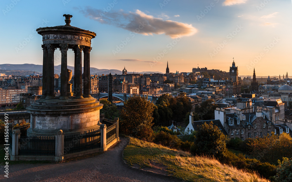 Fototapeta premium View over Old Town of Edinburgh from Calton Hill, Scotland