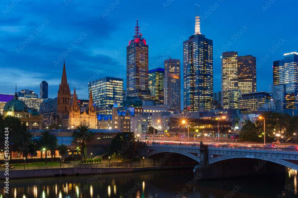Fototapeta premium Melbourne cityscape at night