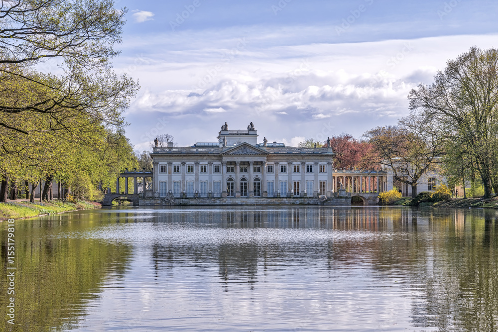 Palace on the Water in Lazienki Park in Warsaw Palace on the Water in Lazienki Park in Warsaw