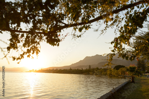 bahia de ajijic en jalisco con lago de chapala