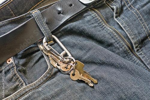 Key chains hang on the waist jeans helpful for keep the key anti lost