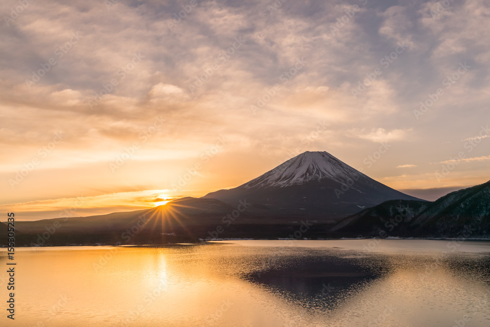 Lake Motosu and Mount Fuji at early morning in winter season. Lake Motosu is the westernmost of the Fuji Five Lakes and located in southern Yamanashi Prefecture near Mount Fuji, Japan