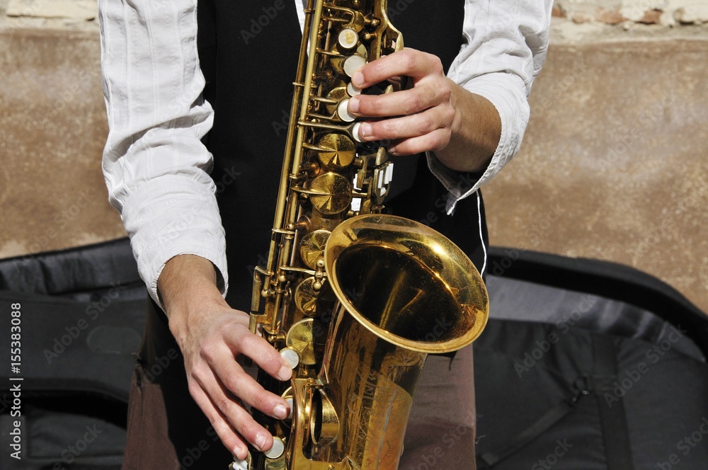 Obraz premium street saxo