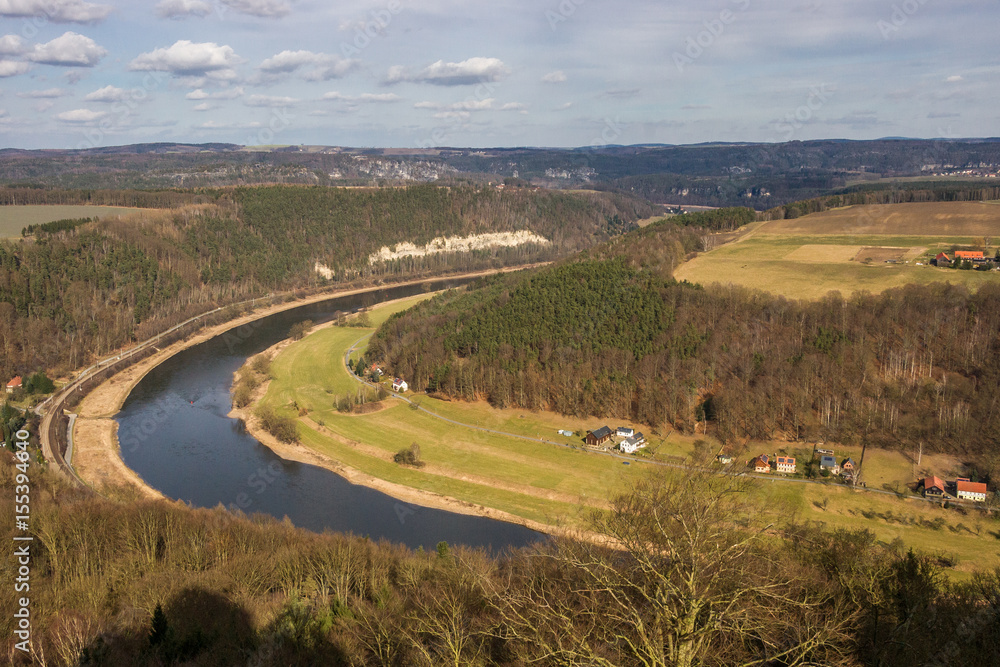 Naklejka premium Blick auf die Elbe in der Sächsischen Schweiz
