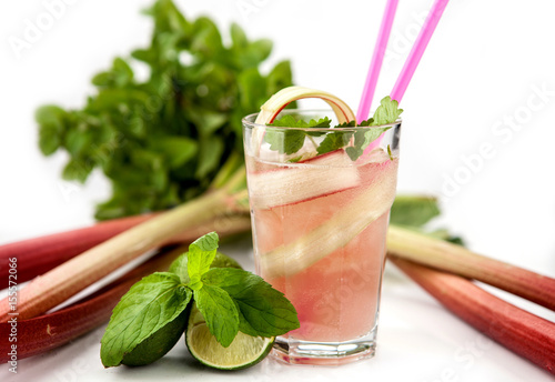 Lemoniada cytryna rabarbar ogórek