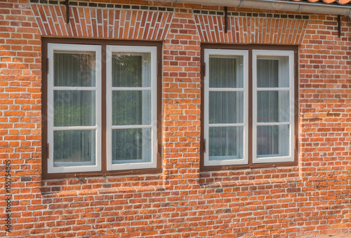Fenster eines alten Hauses © GM Photography