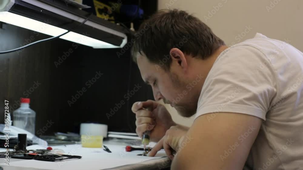 Repair master soldering details of mobile phone. Repair master soldering details of mobile phone.