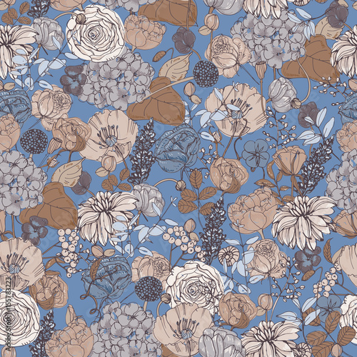 Floral seamless pattern with flowers, vintage background