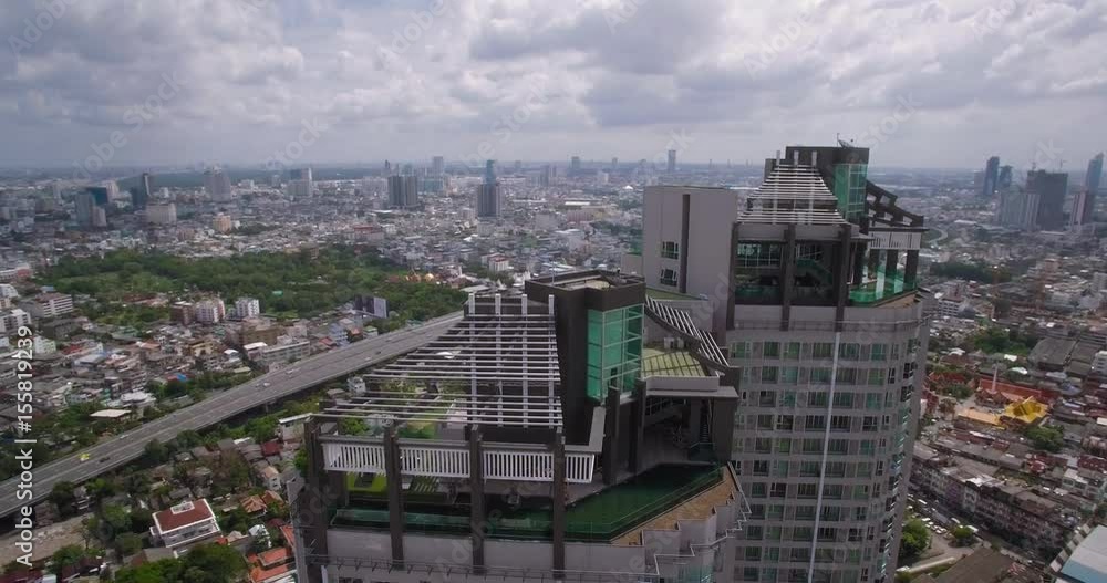 Modern Condominium in Sathorn Bsuiness District, Bangkok, Drone Footage
Modern Condominium in Sathorn Bsuiness District, Bangkok, Drone Footage