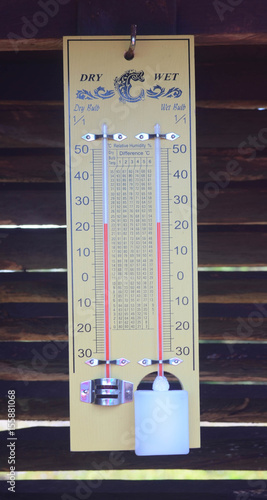 Wet bulb dry bulb thermometer