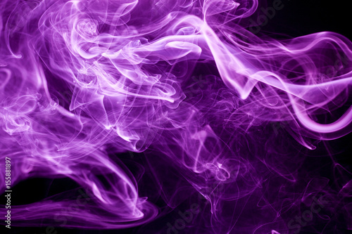 Toksyczny fioletowy dym.