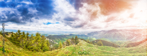 Panorama view mountain © Grafvision
