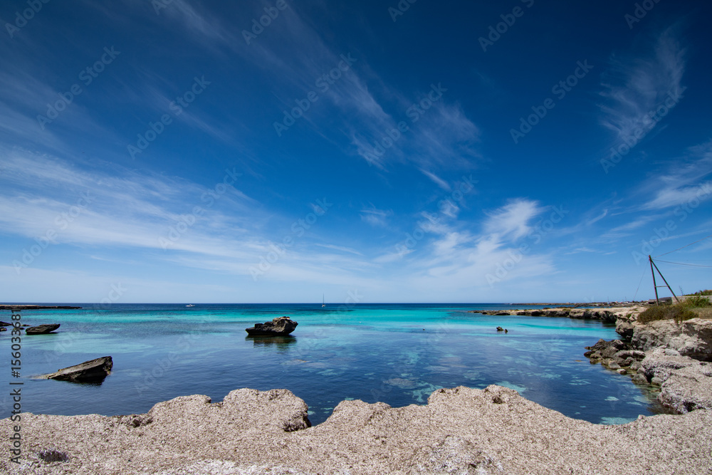 Obraz premium La baia di Calamoni a Favignana, Sicilia 